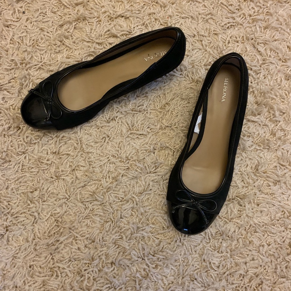 3/$20 Merona black wedges in size 10